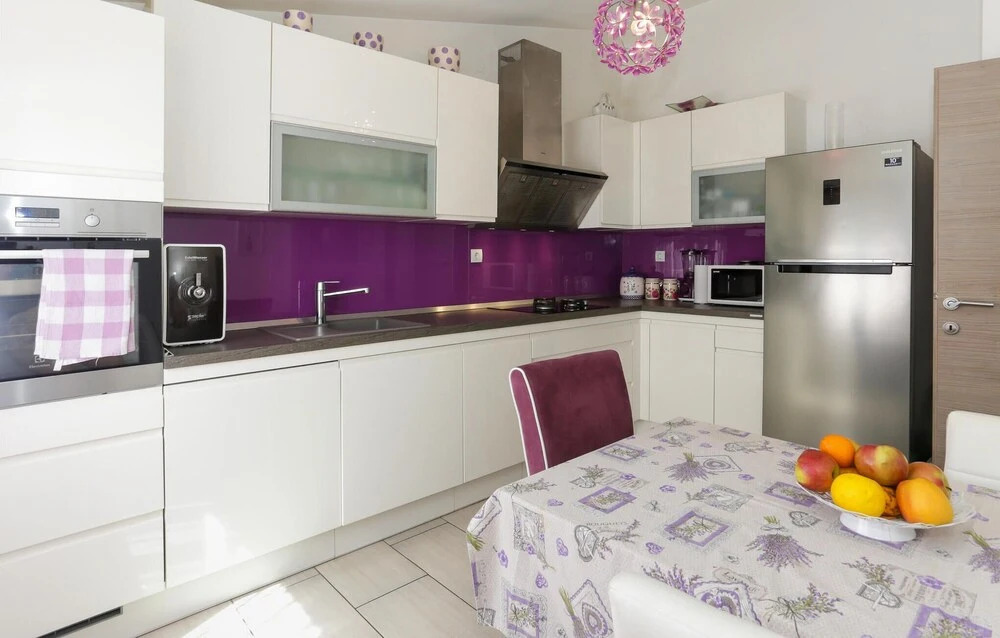 Stunning Home in Kastel Sucurac With 5 Bedrooms, Wifi and Outdoor Swimming Pool