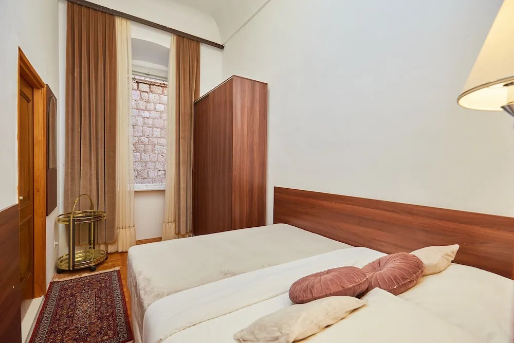Apartment Misir