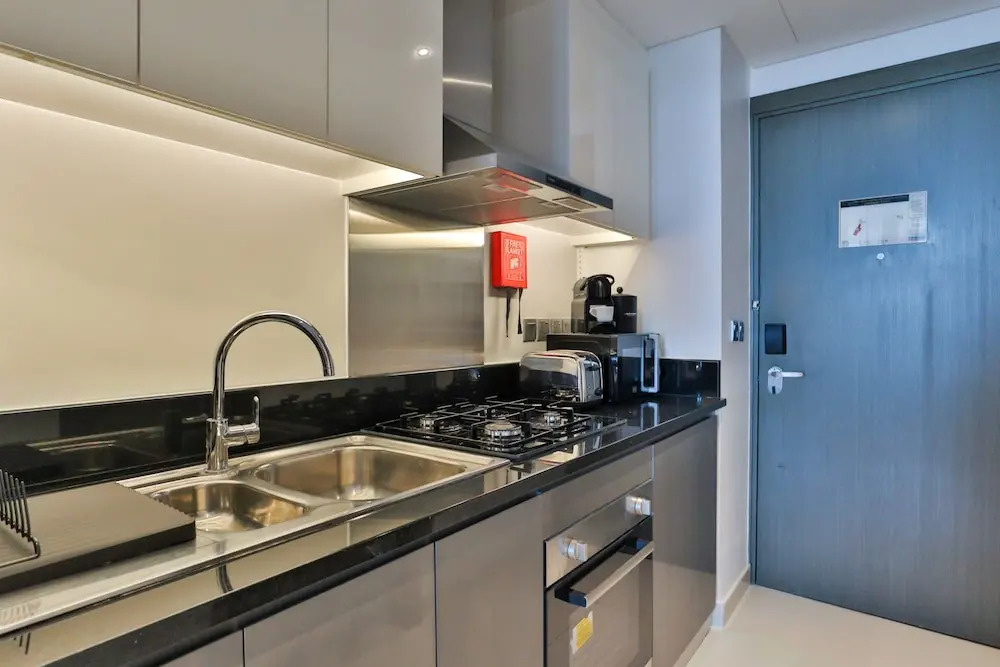 Canal view Studio and One Bedroom Apartments, Damac Maison Prive by TSHH