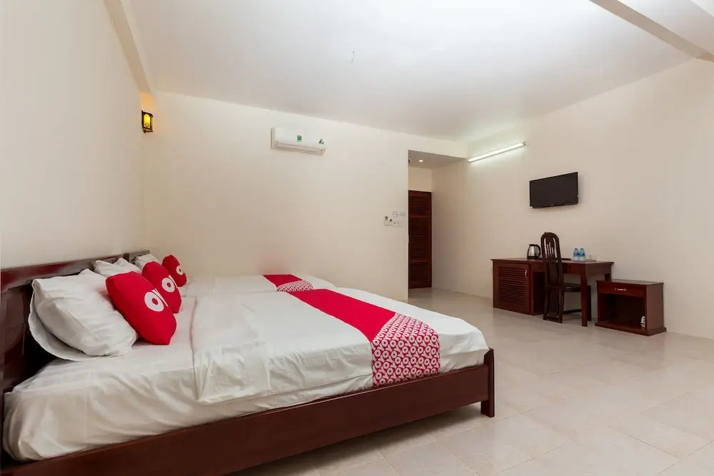OYO 949 Sky Garden Resort