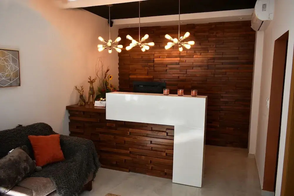 California Comfort & Suites