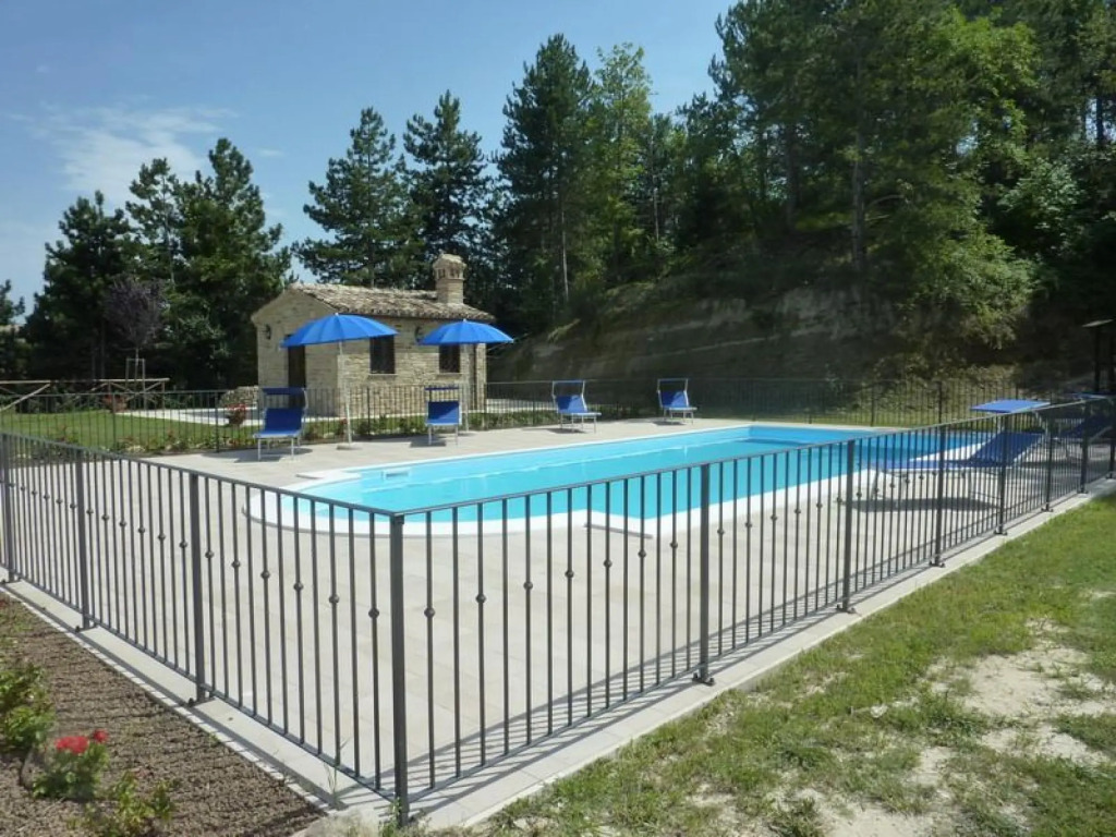 Villa in Le Marche with stunning views-Villa Monteverde