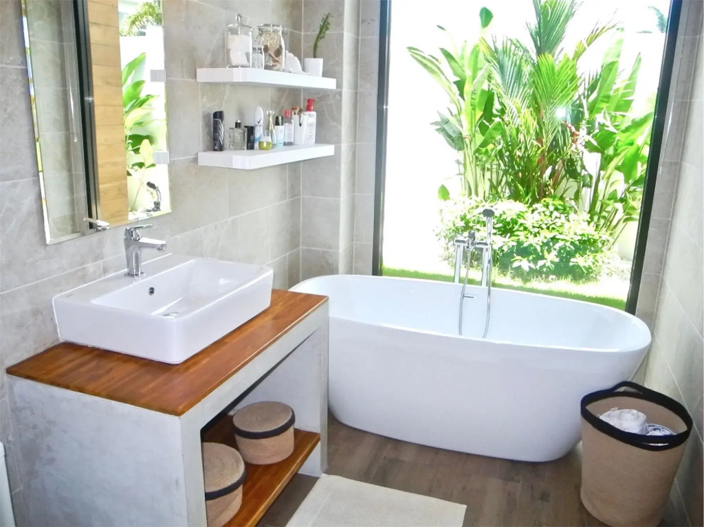 New Wonderful Villa in Nai Harn Center
