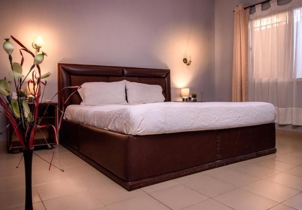 Seaview Gardens Hotel