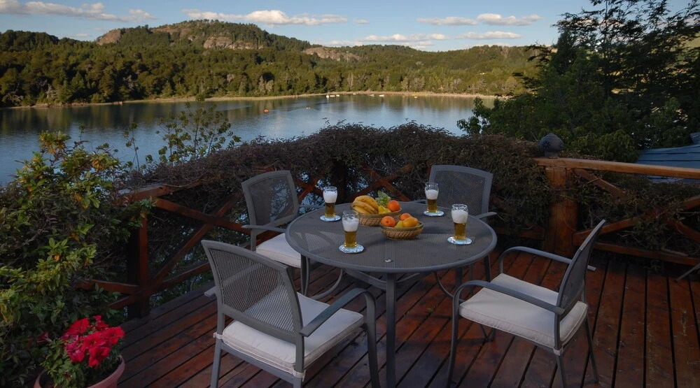 Magnificent Home with Lake Vistas H14