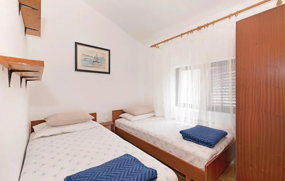 Awesome Home in Jadrija With Wifi and 2 Bedrooms
