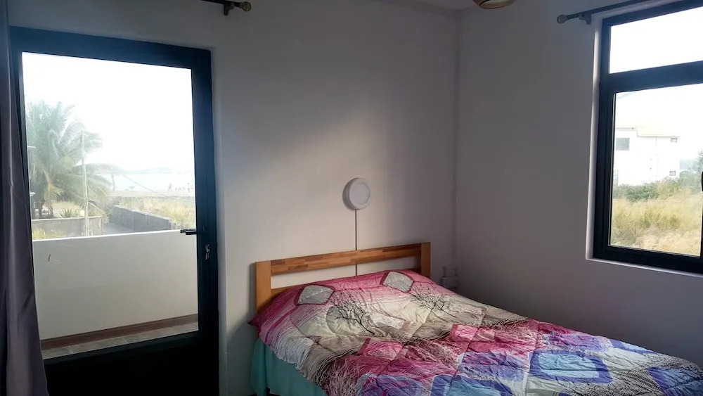 House With 4 Bedrooms in Plaine Magnien, With Wonderful sea View, Encl