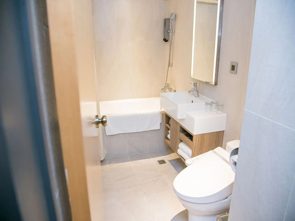 Royal Inn Taipei Nanxi - MRT Zhongshan Station