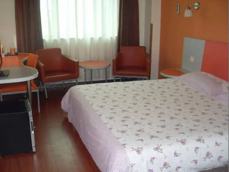 Motel168 Shanghai Jingshang Shihua Inn