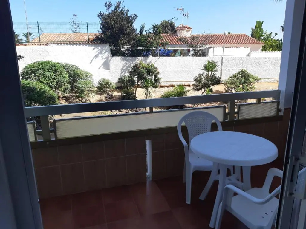 5 min walk from Yumbo! 128