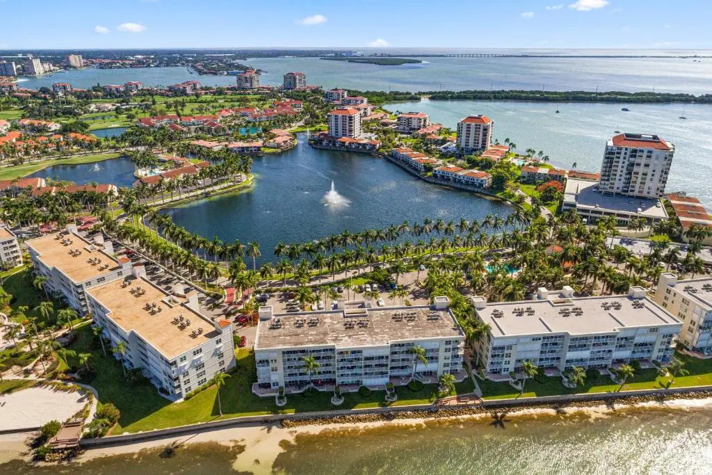 Bahia Vista 14-361, Isla Del Sol, 2 BR, Heated Pool, Spa, Near Beach, WiFi