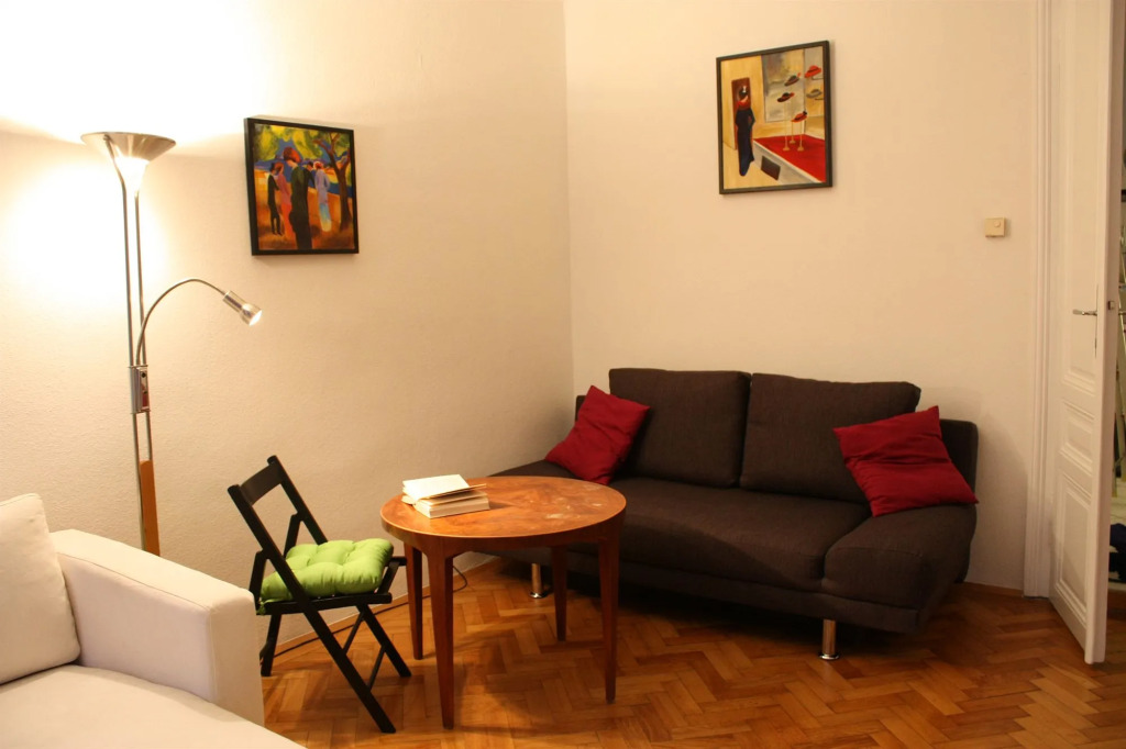 Homelike City Apartment