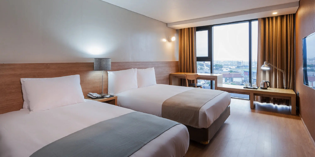 S Hotel