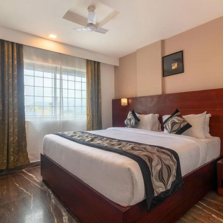Zip By Spree Hotels Mangala Towers Thrissur