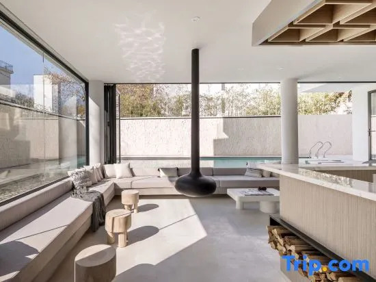 Laiye Moganshan Designer Private Tang Homestay (Yucun Square)