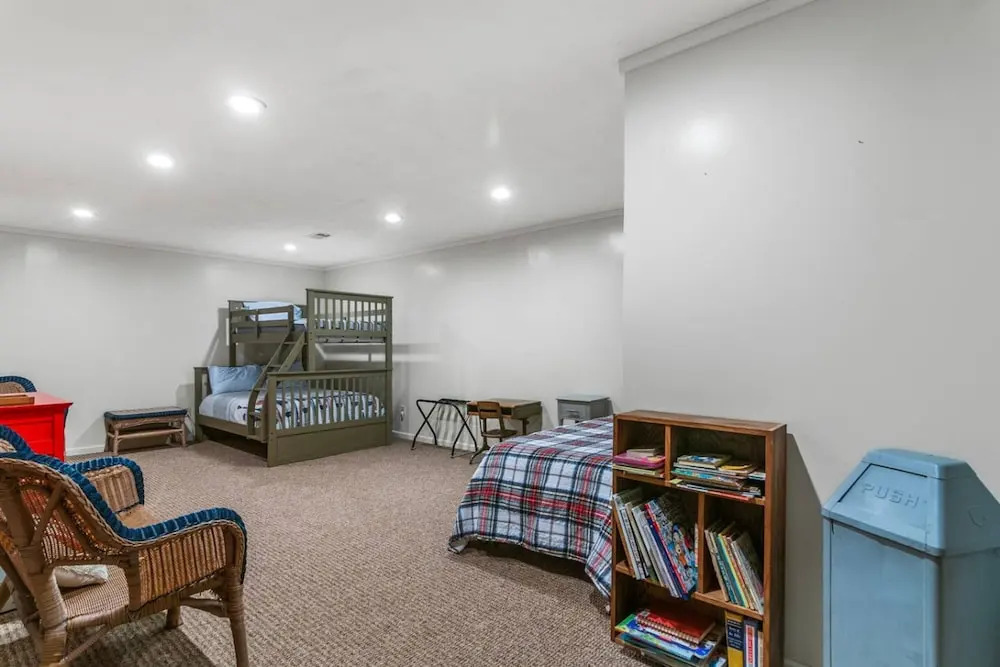 Lakeside Getaway pet Friendly