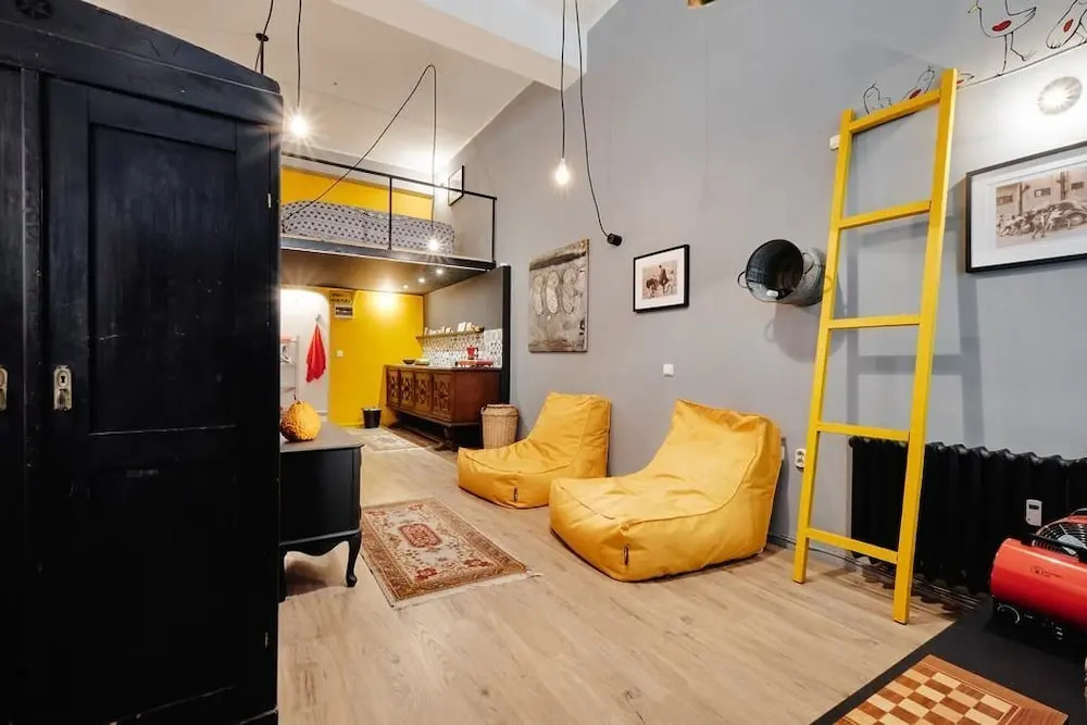 Funky Flat