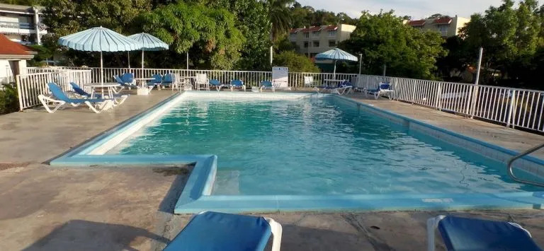 Skytop Beach Studio at Mobay Club