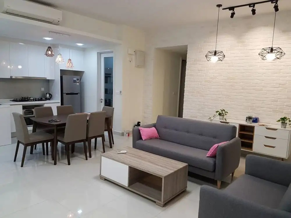 Pandora Homestay II