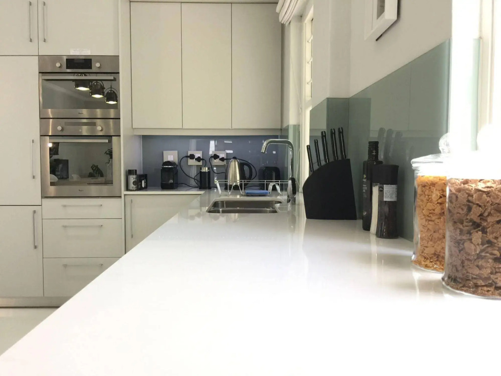 Cricklewood Place Luxury Holiday Homes