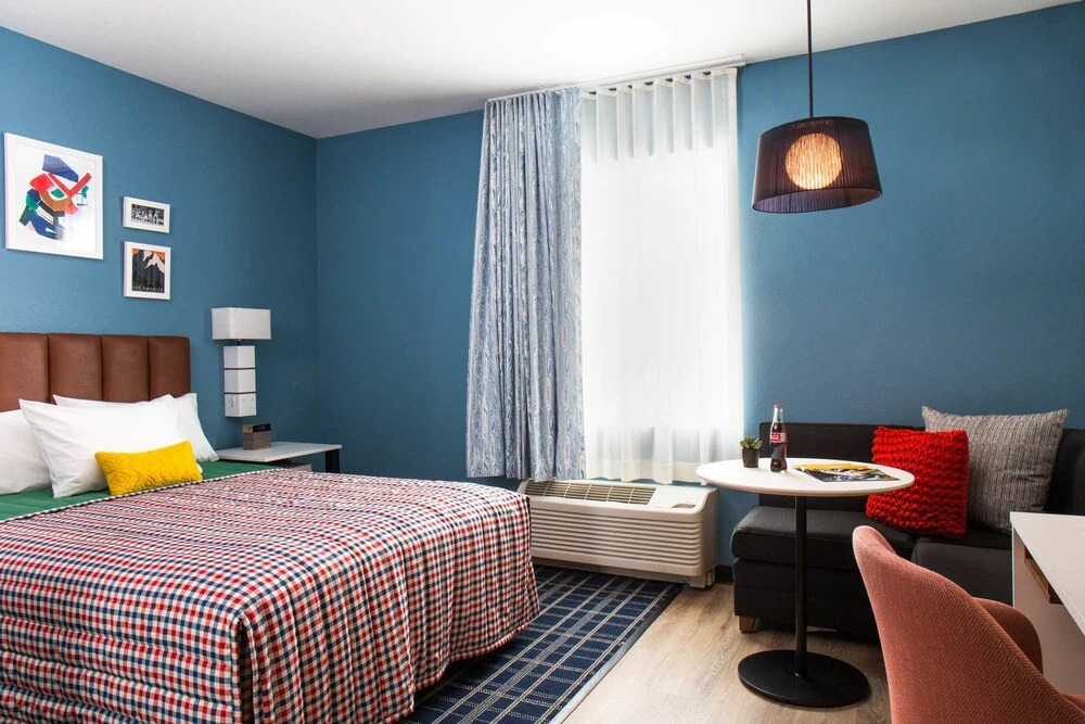 Uptown Suites Extended Stay Austin TX - Round Rock