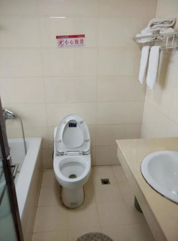 Yuquan Business Hotel