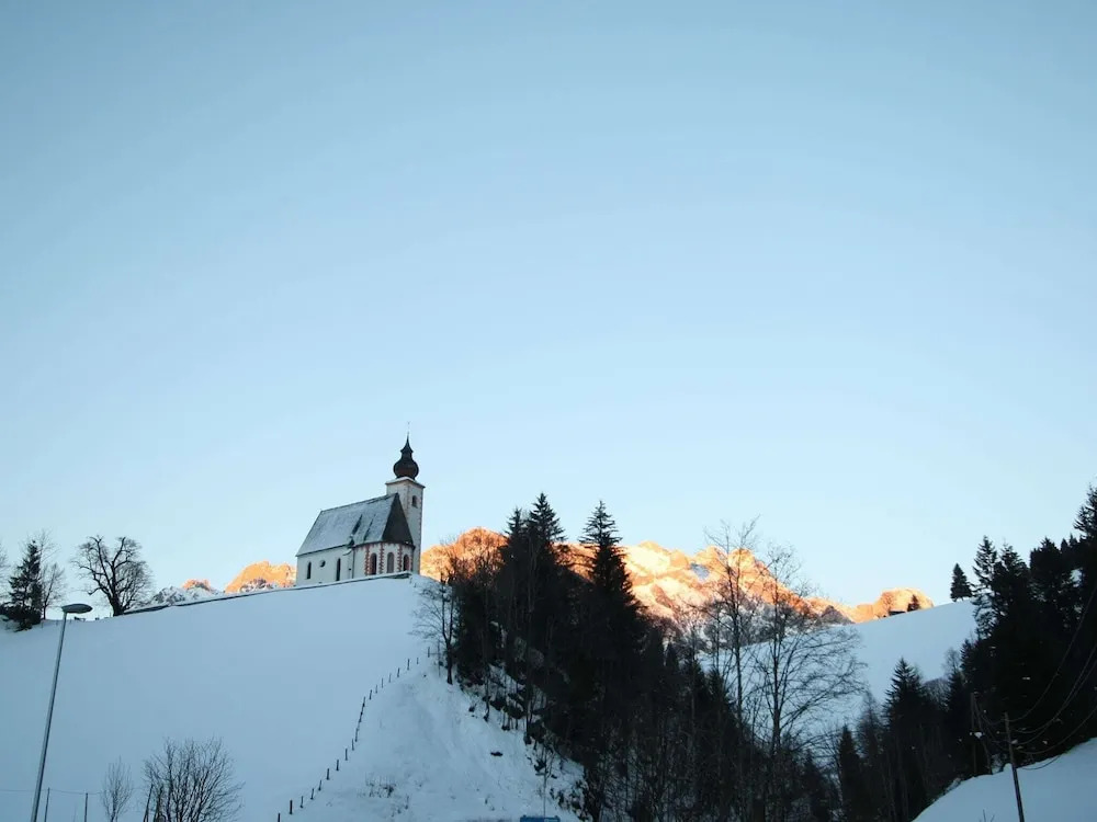 Apartment in Dienten near Ski Lift