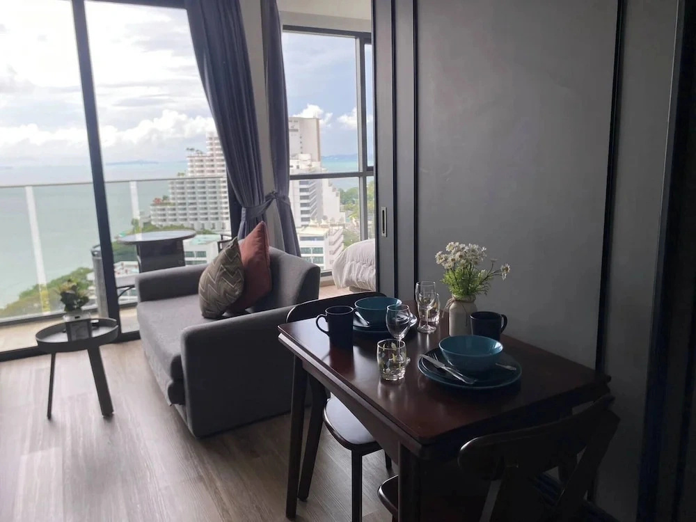 Sea View High Floor - Breathtaking Views