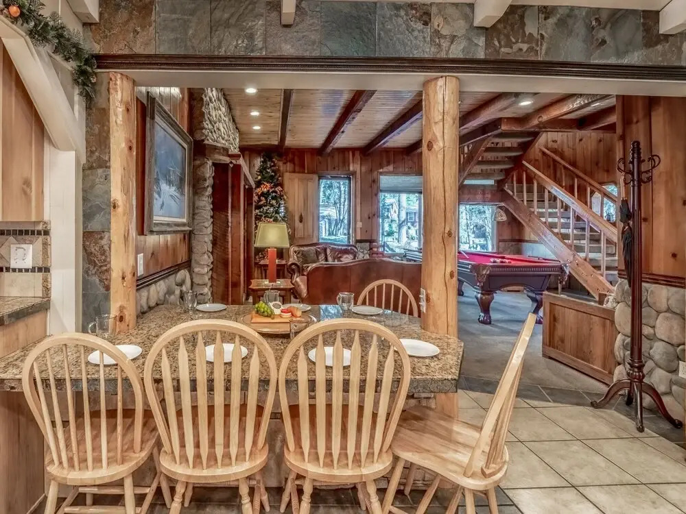 415Riverbendlodgeucncb River Bend Lodge