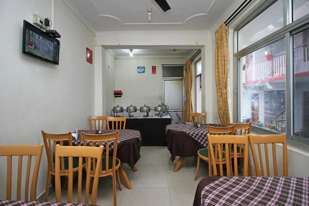 Hotel Anuj Regency