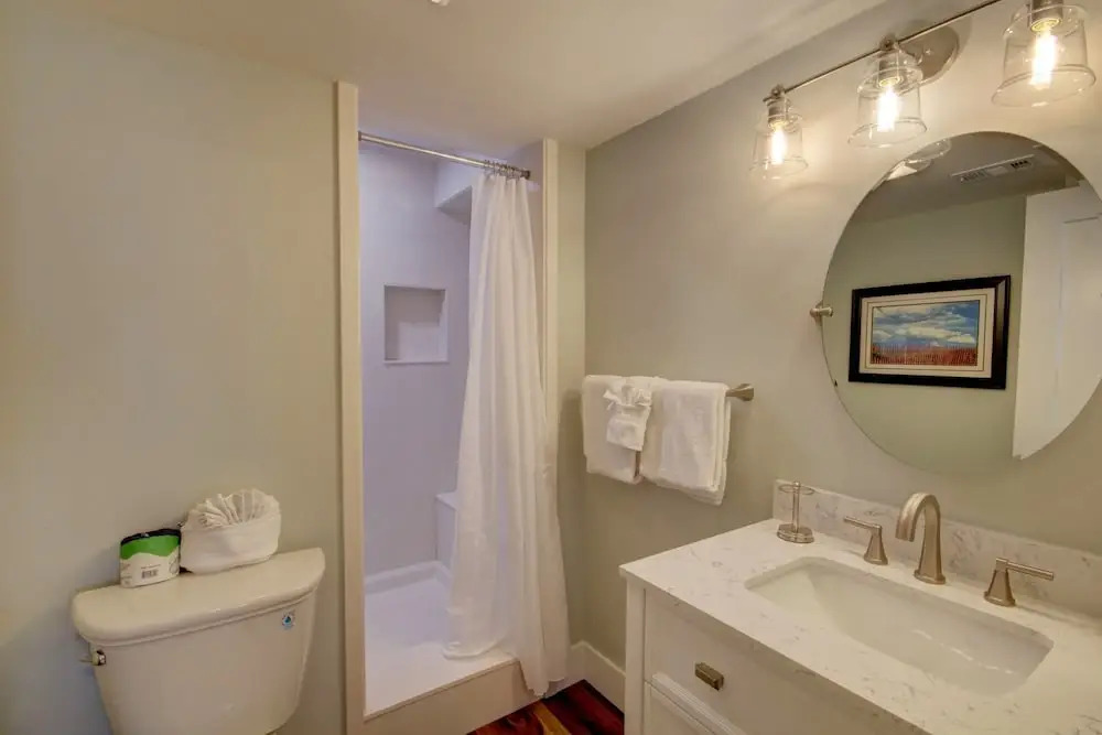 422 El Matador 2 Bedroom Condo by RedAwning
