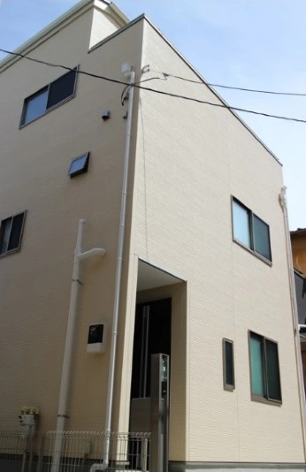 Solomon Guest House