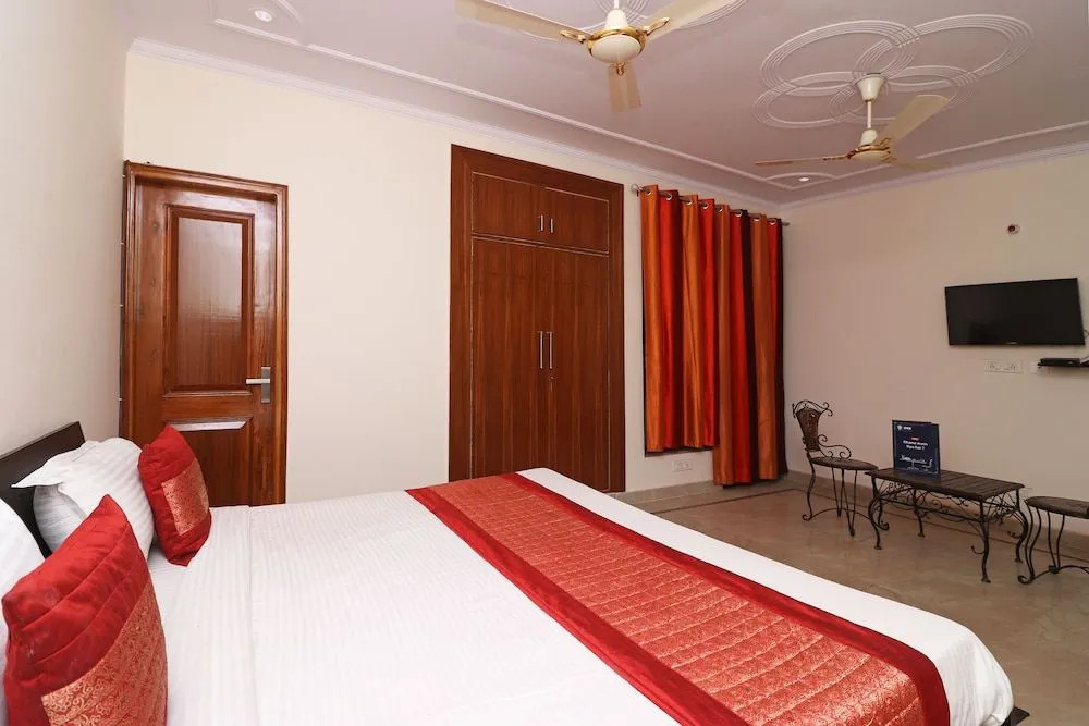 OYO 10361 Hotel Stay @ 23