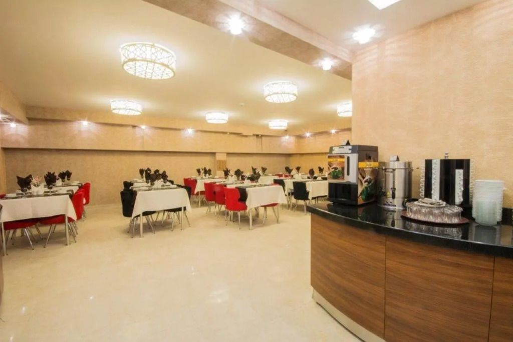 Business Han Hotel