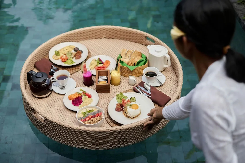 Kawan Antique Ubud Villa