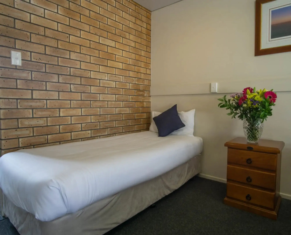 Acacia Motor Inn