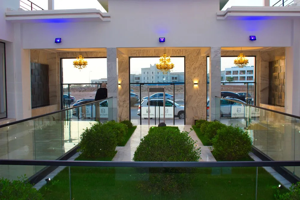 Great Holiday Apart-Hotel & Penthouse