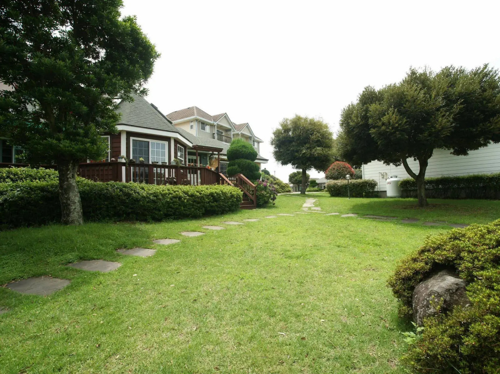 Aewol ParkHill Village