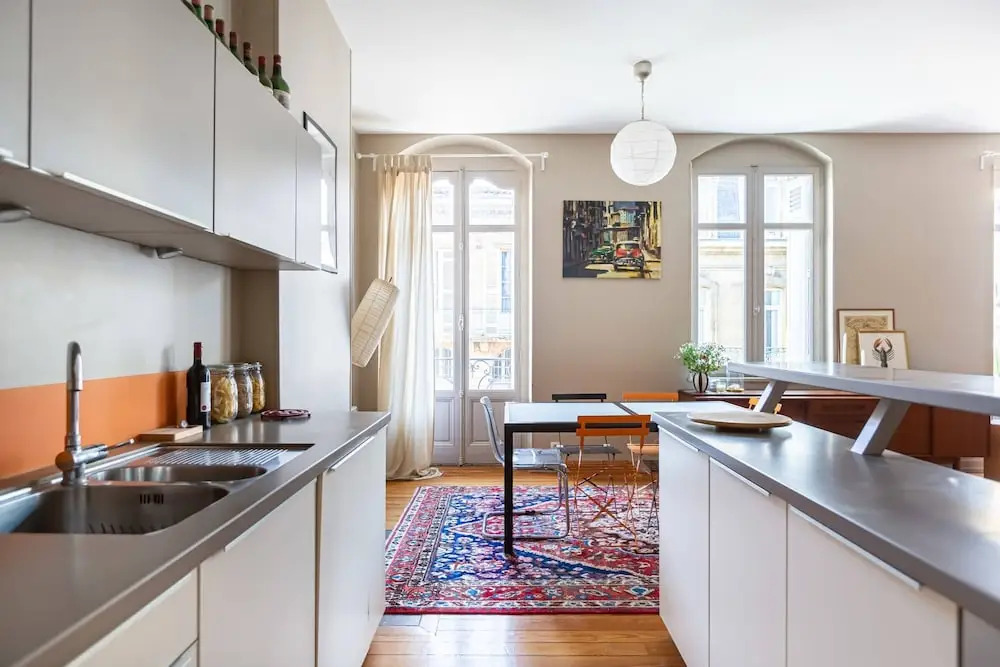 Typical Bordeaux Apartment