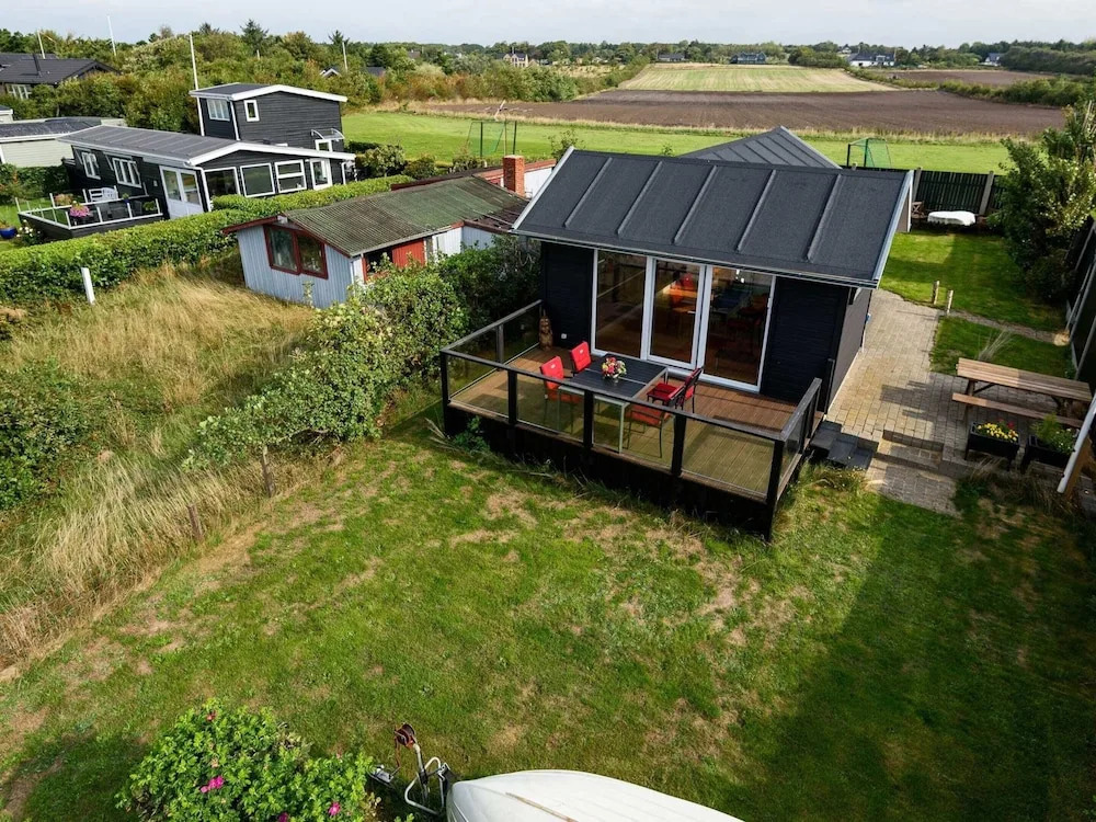 Three-Bedroom Holiday home in Esbjerg V 2