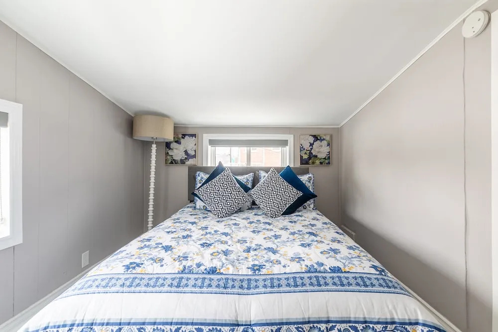 Cozy 3BR House in Watertown by GLOBALSTAY