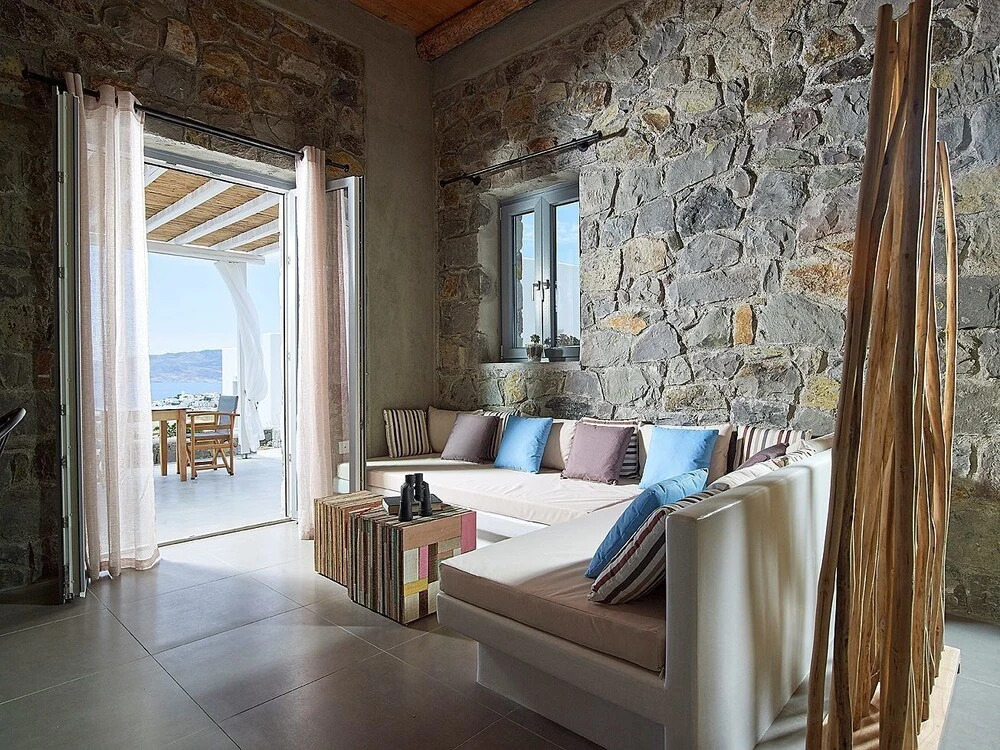 Lithos Luxury Rooms
