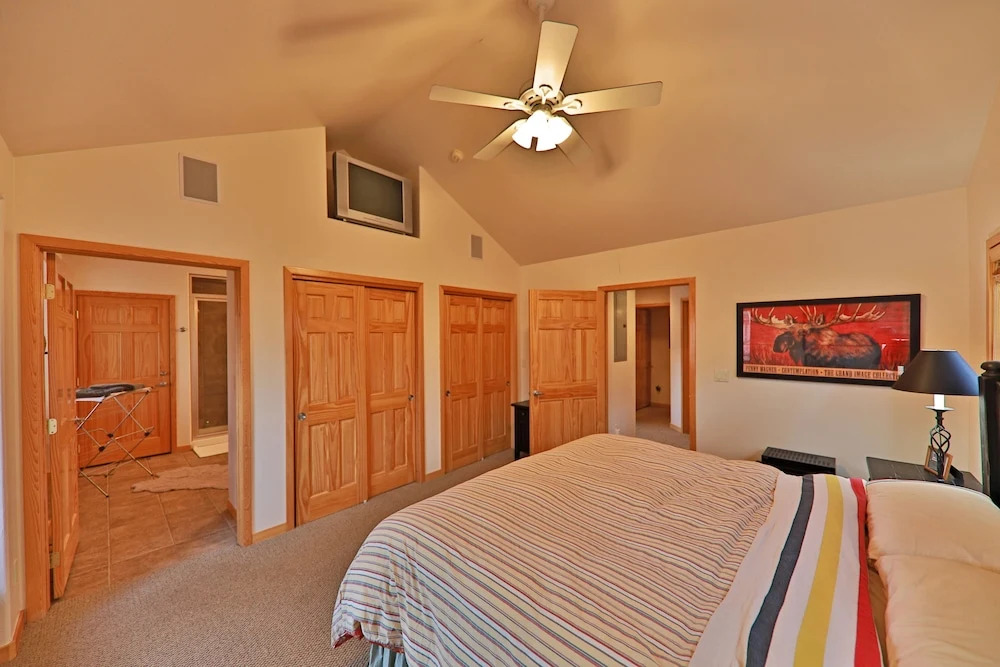 Slopeside 97 Clover Lane - 3 Br Condo