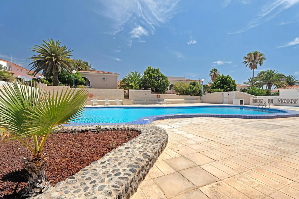 Apartamentoscomplejo Residencial Con Piscina+Wiffi