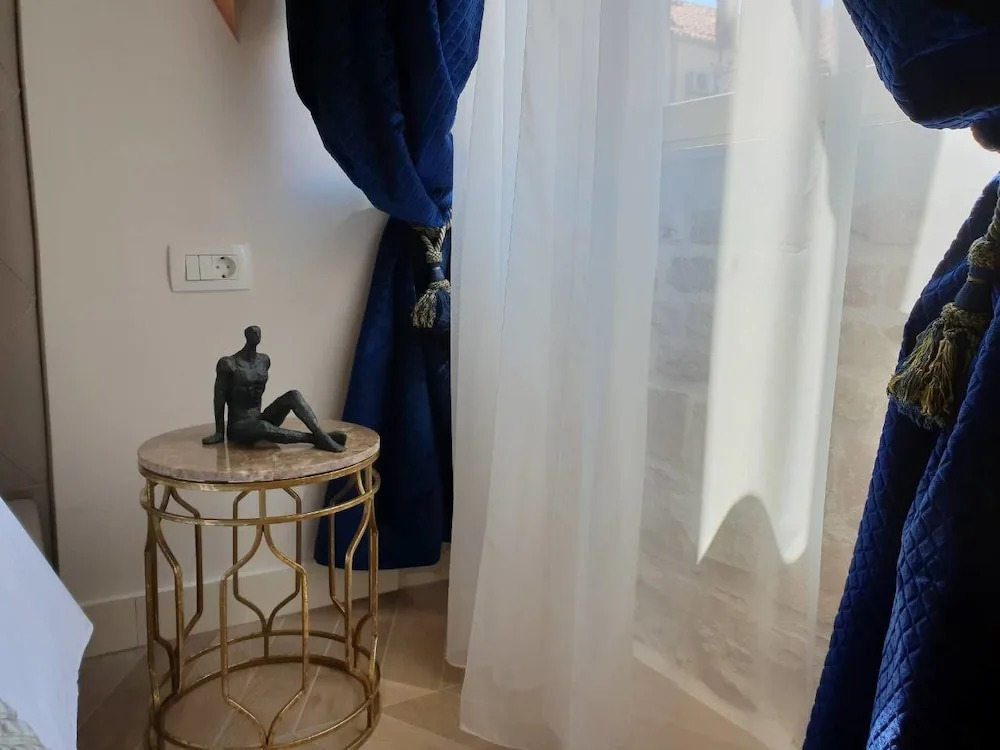 Best4Stay Luxury Rooms
