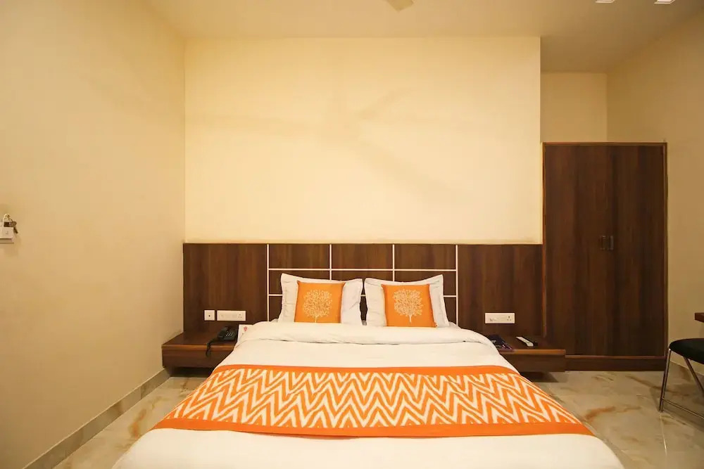 OYO 7209 Hotel Rama Palace