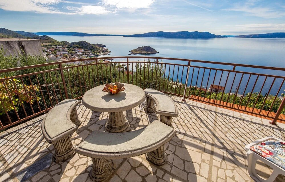 Awesome Home in Sveti Juraj With Wifi and 4 Bedrooms