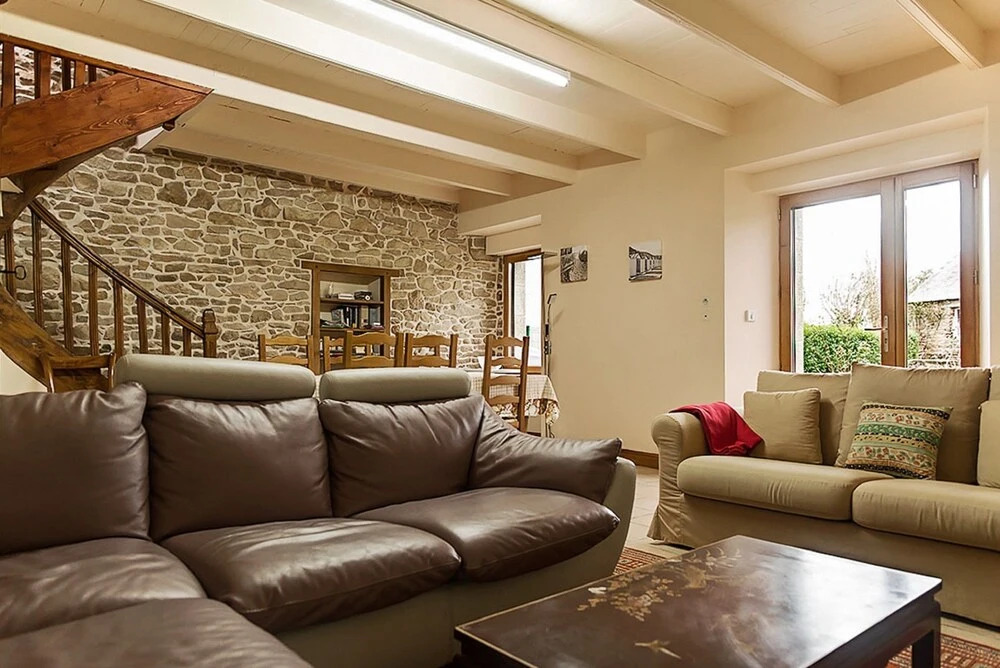 Maison confortable à Plehedel avec cheminée