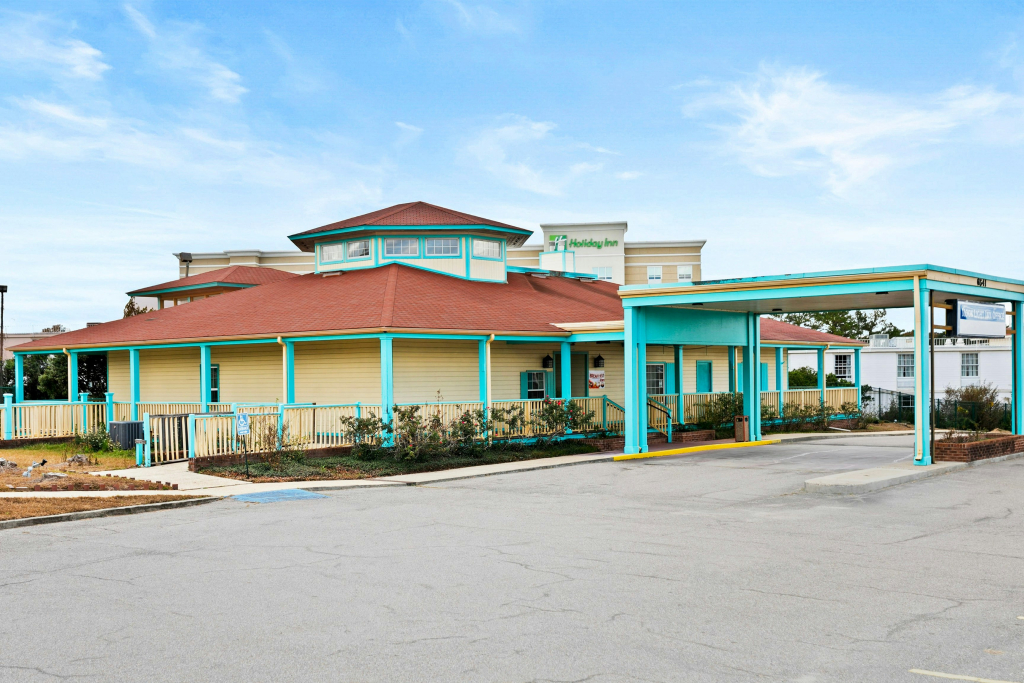 Howard Johnson by Wyndham Hattiesburg
