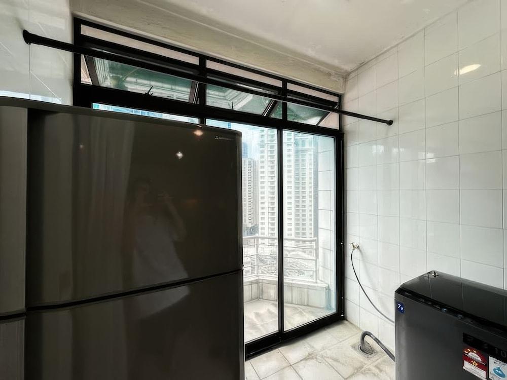 AJ-HOME Fahrenheit 88 Pavillion Bukit Bintang 8pax
